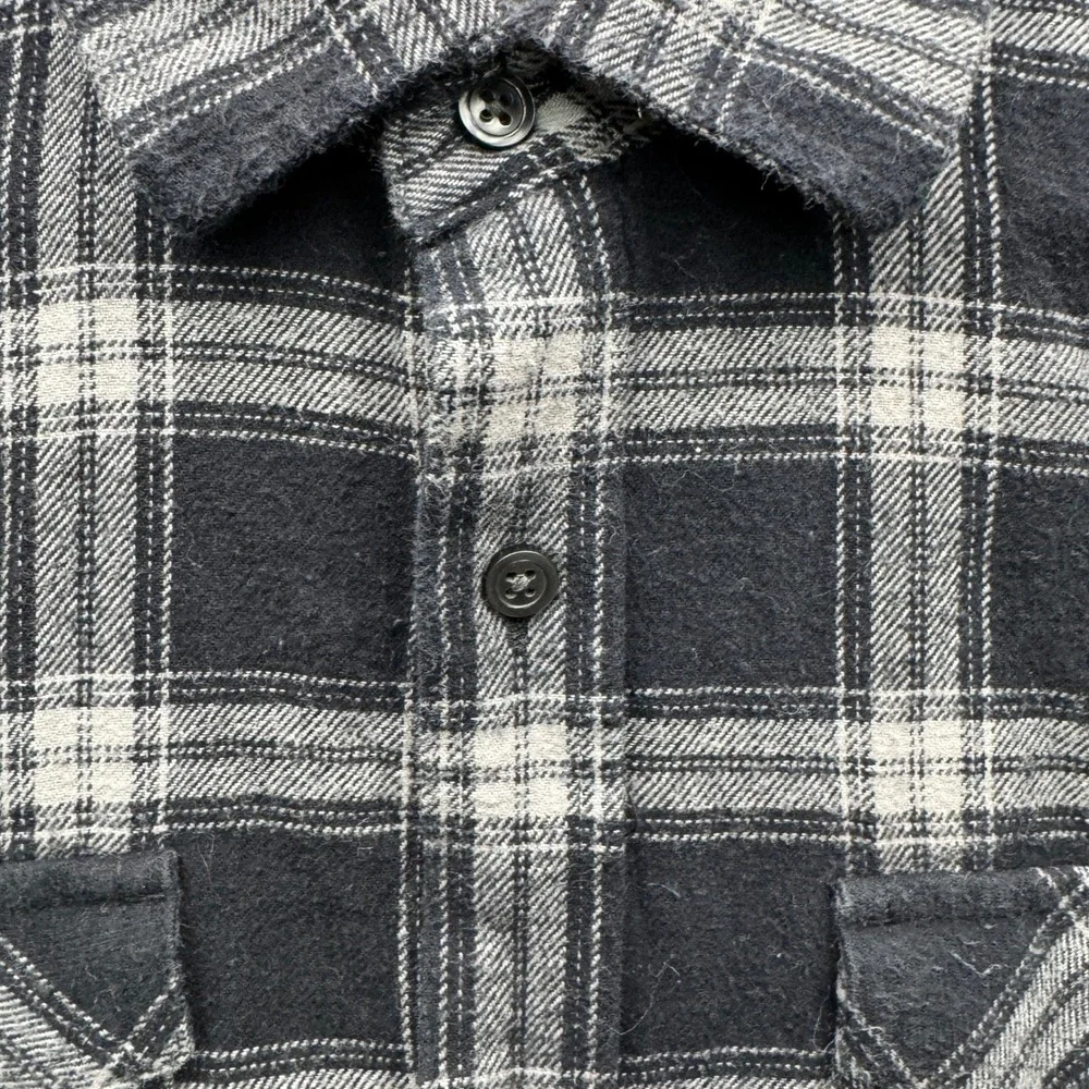 Banana Republic Standard Fit Flannel Button Shirt Mens M Black Plaid Casual